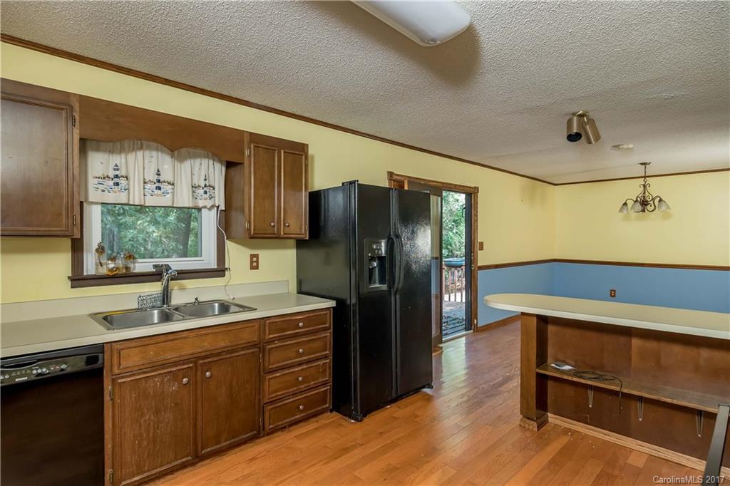 13740 Woody Point Road, Unit 19 Charlotte, NC 28278 - Photo 7 of 18 Gallery Image 7