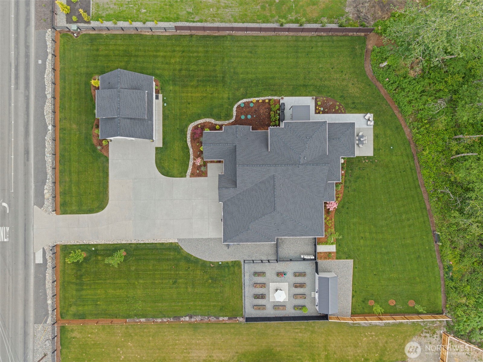 12055 Mundy Loss Road Buckley, WA 98321 - Photo 2 of 40