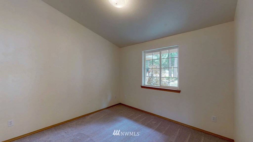 7826 187th Avenue Southwest Rochester, WA 98579 - Photo 22 of 25