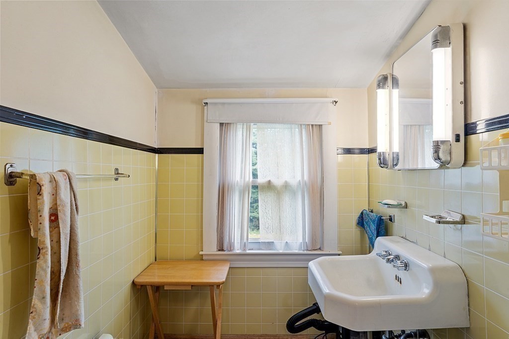30 Shawsheen Road Bedford, MA 01730 - Photo 17 of 24 Gallery Image 17