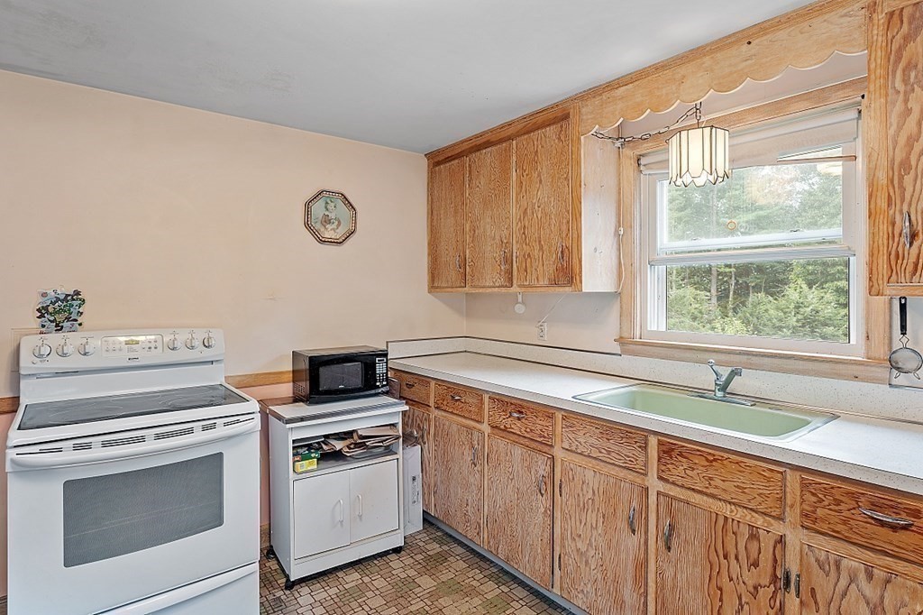 30 Shawsheen Road Bedford, MA 01730 - Photo 8 of 24 Gallery Image 8