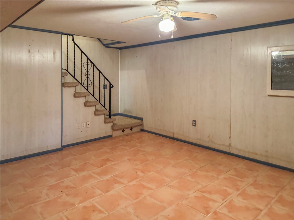 1361 Hope Road Cranston, RI 02831 - Photo 16 of 18