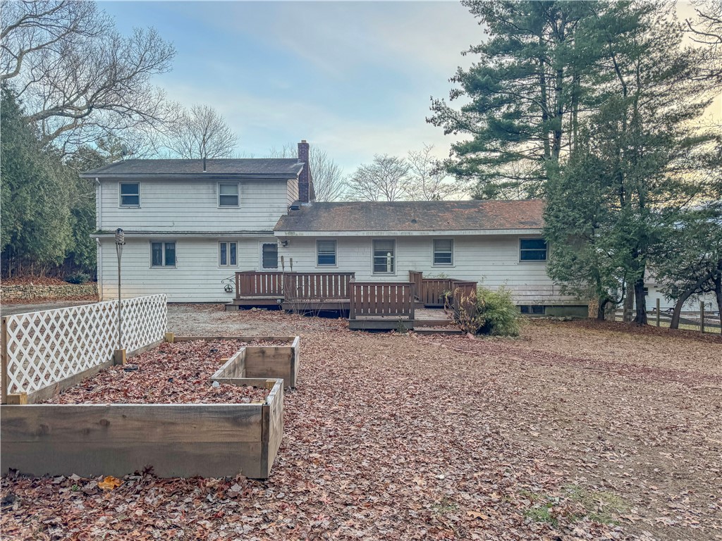 1361 Hope Road Cranston, RI 02831 - Photo 7 of 18