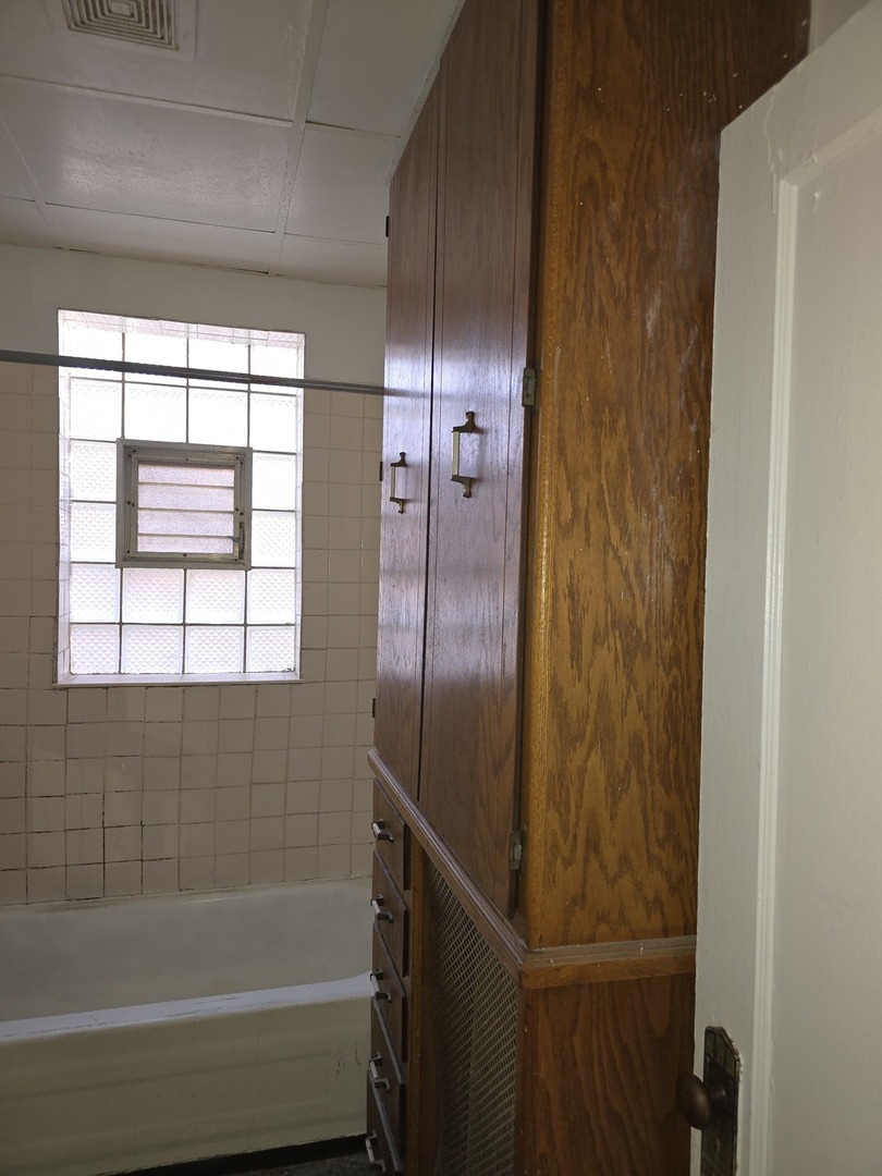 7515 South Green Street Chicago, IL 60620 - Photo 17 of 24