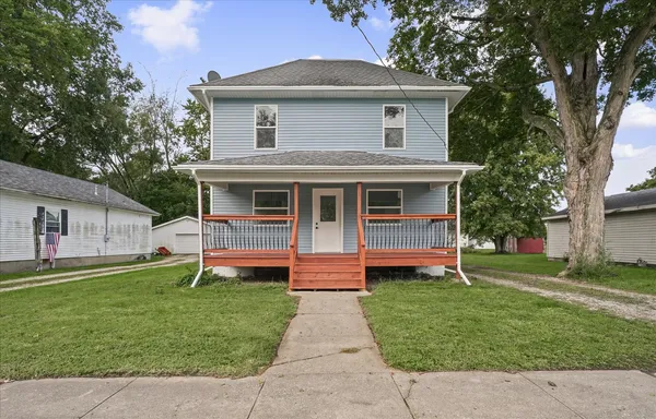 $220,000 | 112 North Pearl Street, Milford, IL 60953