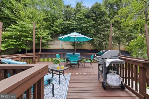 $850,000 | 9207 Paloma Lane, Springfield, VA 22153