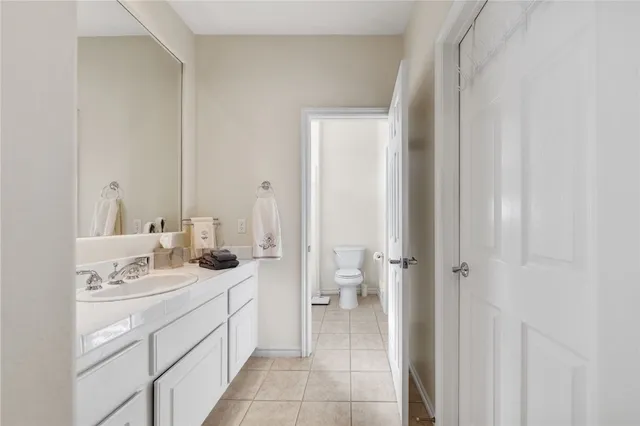 a view of a garden with houses