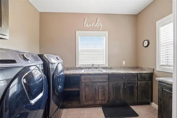$1,300,000 | 10509 North Hedges Avenue, Kansas City, MO 64157