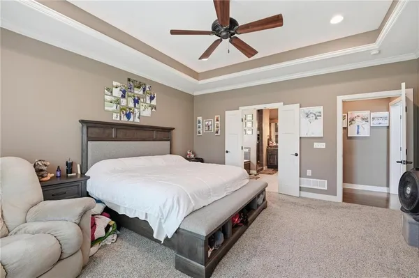 $1,300,000 | 10509 North Hedges Avenue, Kansas City, MO 64157