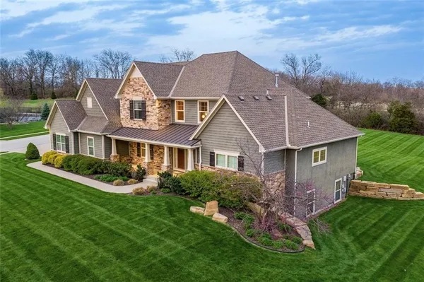 $1,300,000 | 10509 North Hedges Avenue, Kansas City, MO 64157