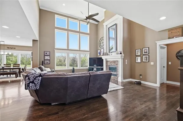 $1,300,000 | 10509 North Hedges Avenue, Kansas City, MO 64157