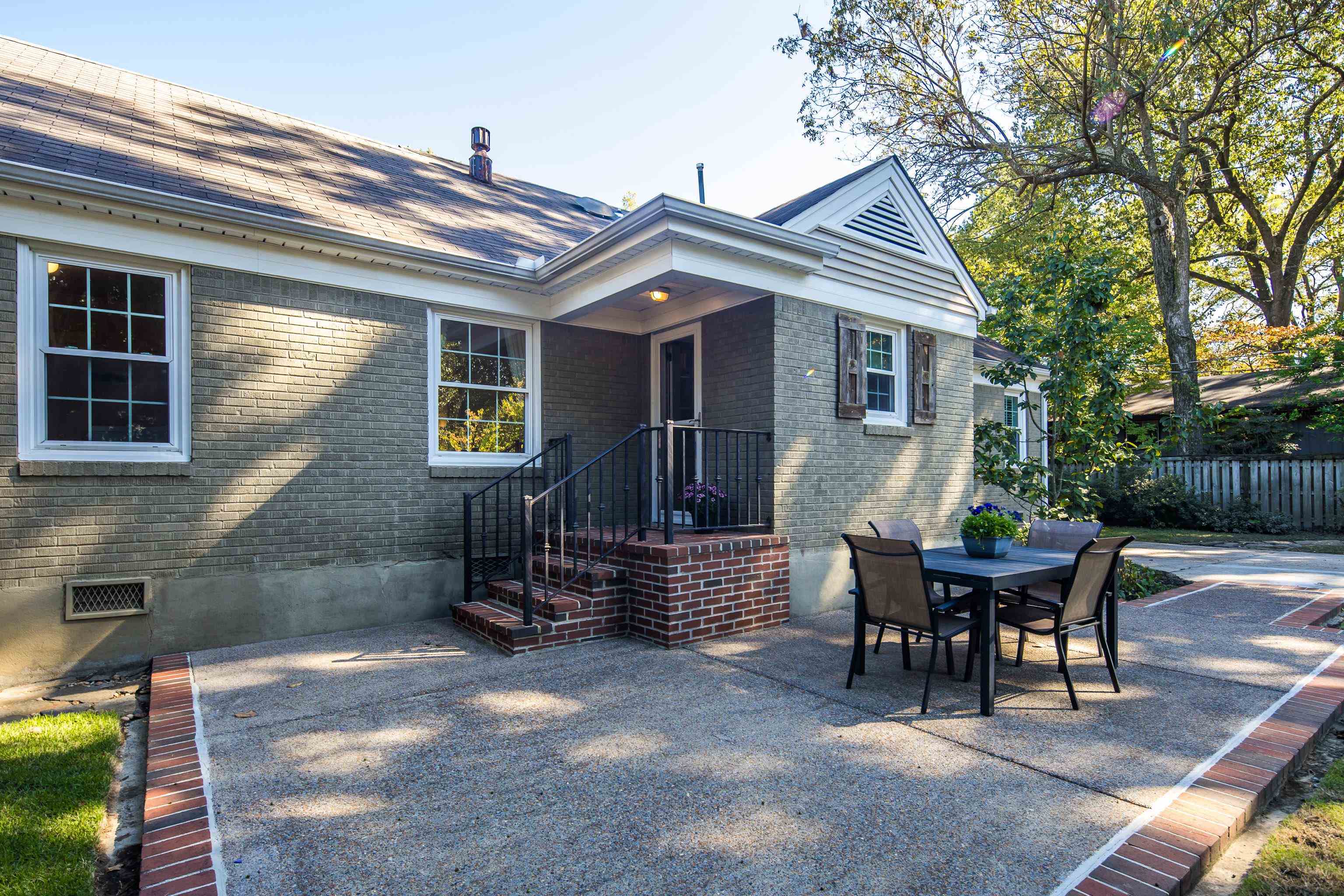 73 North Goodlett Street Memphis, TN 38117 - Photo 29 of 36 a view of house with a outdoor seating