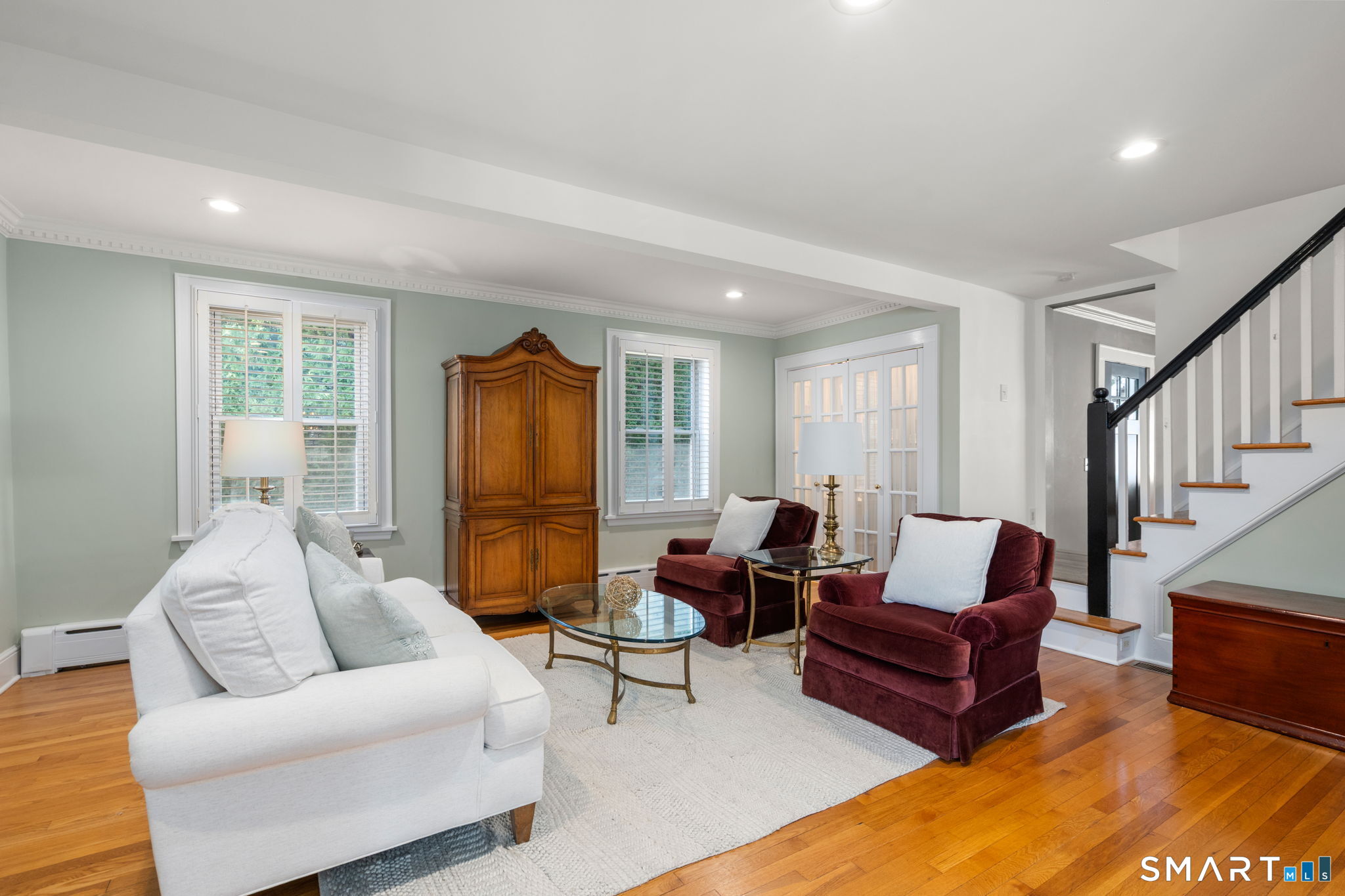 37 Uncas Road Stamford, CT 06902 - Photo 3 of 39 Gallery Image 3