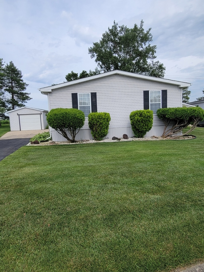 61 Partridge Lane Beecher, IL 60401 - Photo 1 of 16