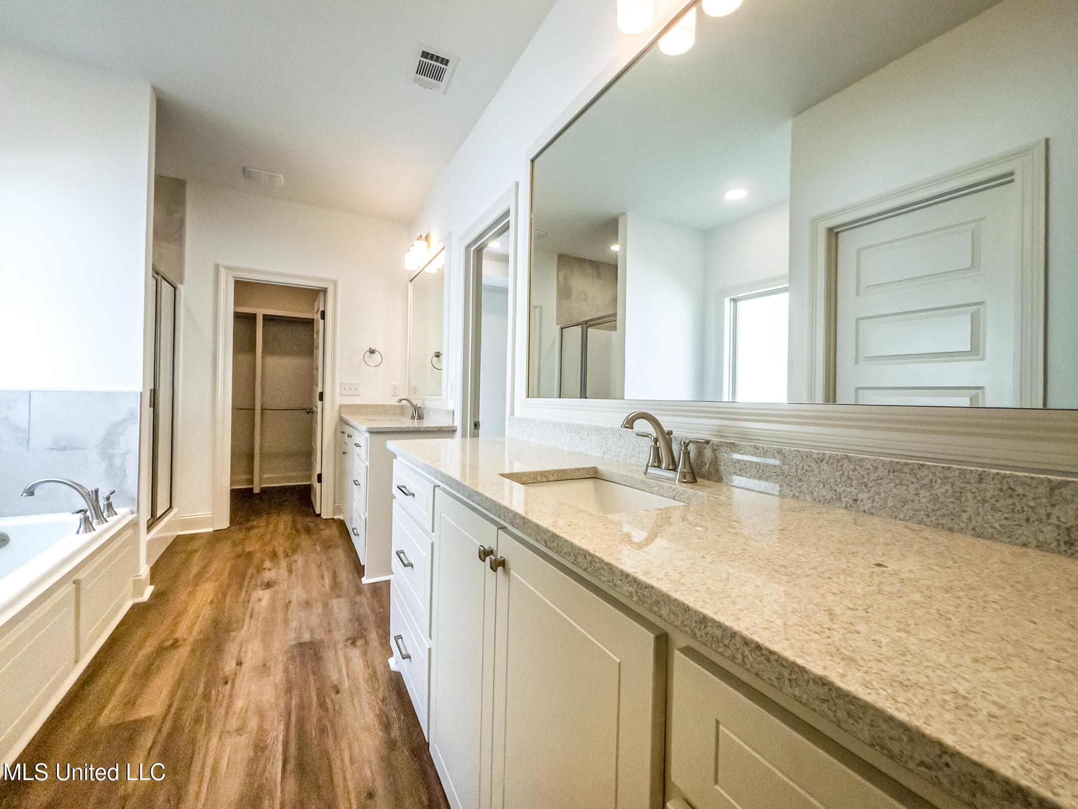 947 Riverside Lane Pearl, MS 39208 - Photo 8 of 21 947 Riverside Lane - Lot 70-8