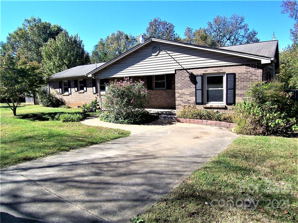2576 South Post Road Shelby, NC 28152 - Photo 3 of 36 Gallery Image 3
