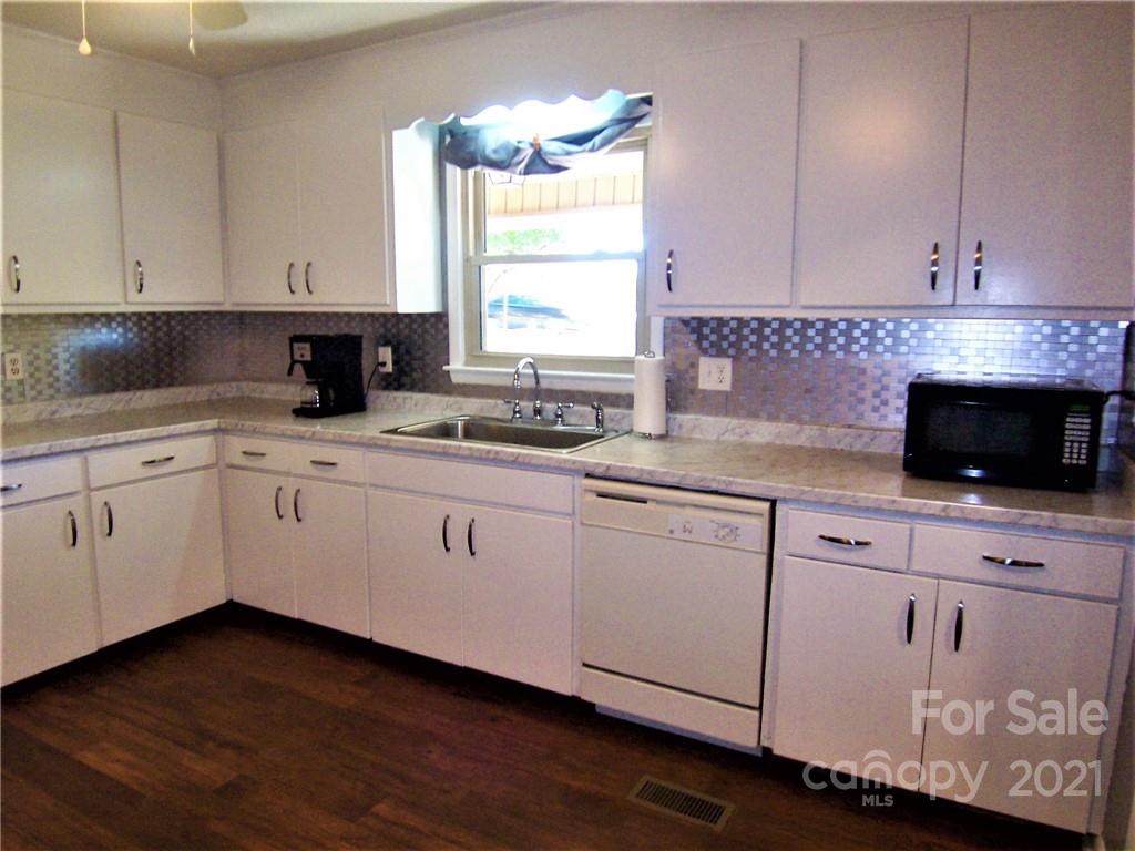 2576 South Post Road Shelby, NC 28152 - Photo 10 of 36 Gallery Image 10