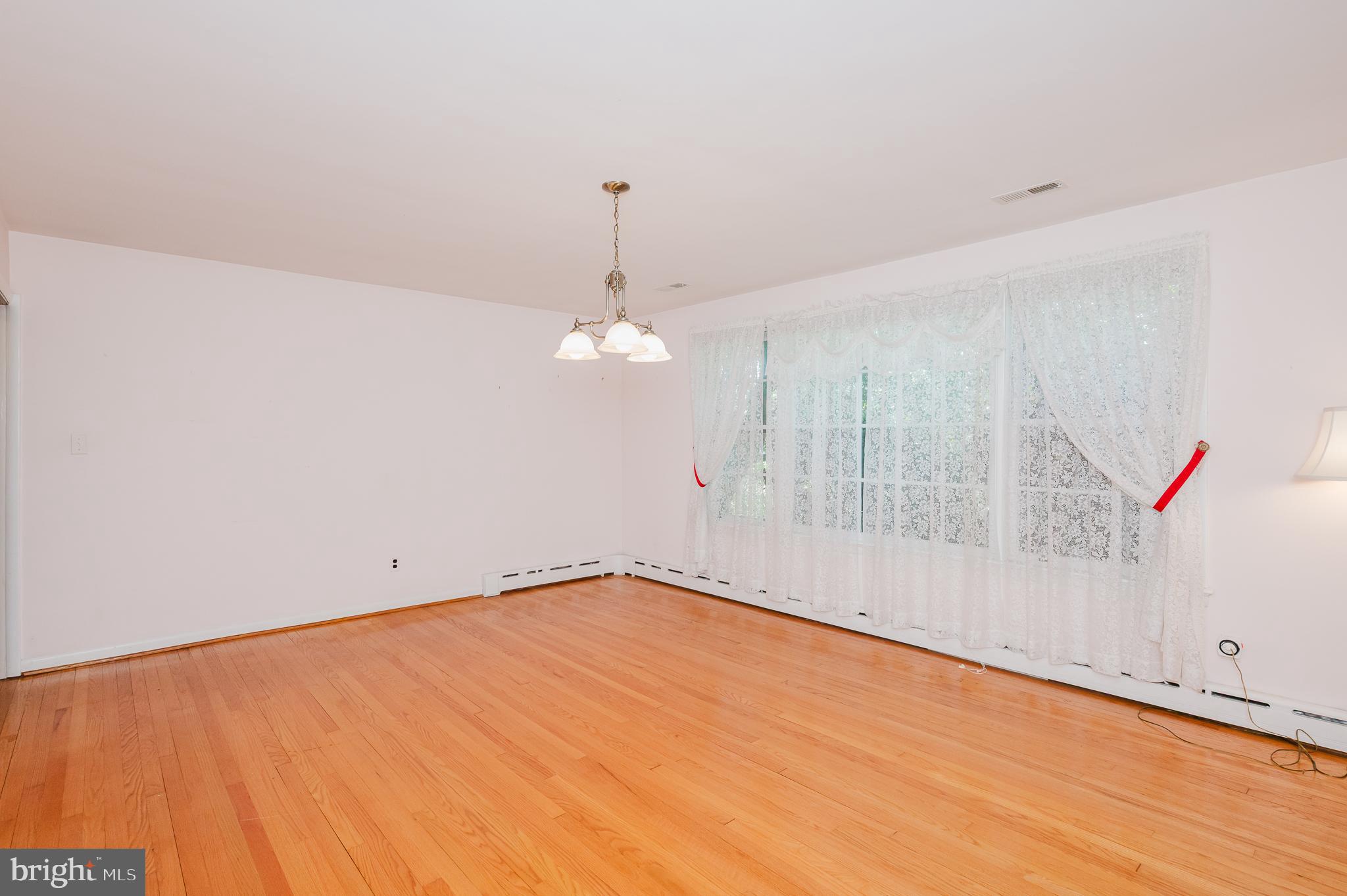 2911 Nelson Lane Fallston, MD 21047 - Photo 36 of 85 Living room