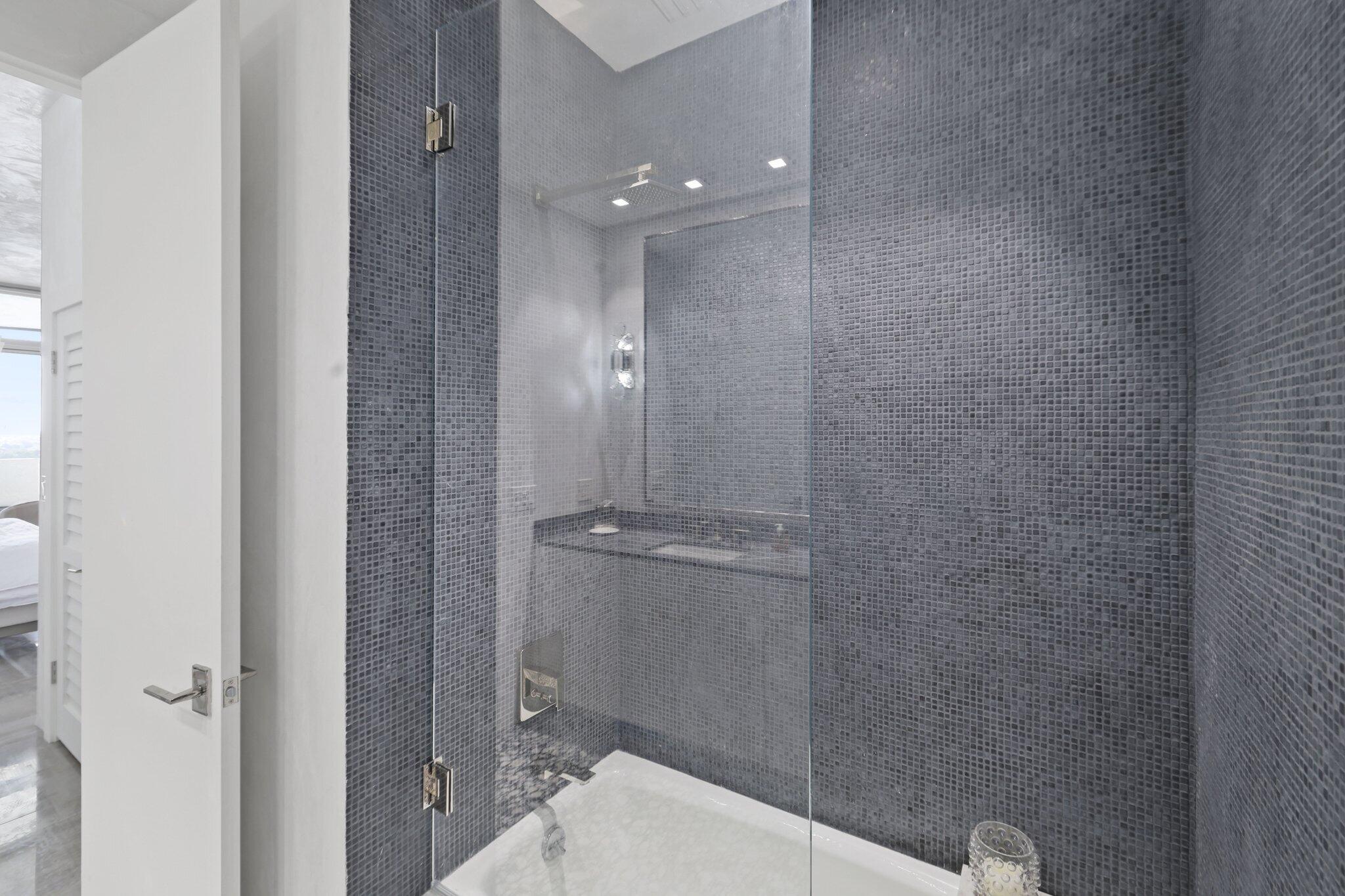 19750 South Beach Road, Unit PH5 & 6 Jupiter, FL 33469 - Photo 61 of 77 19750 South Beach Road - 67.jpg-SMALL