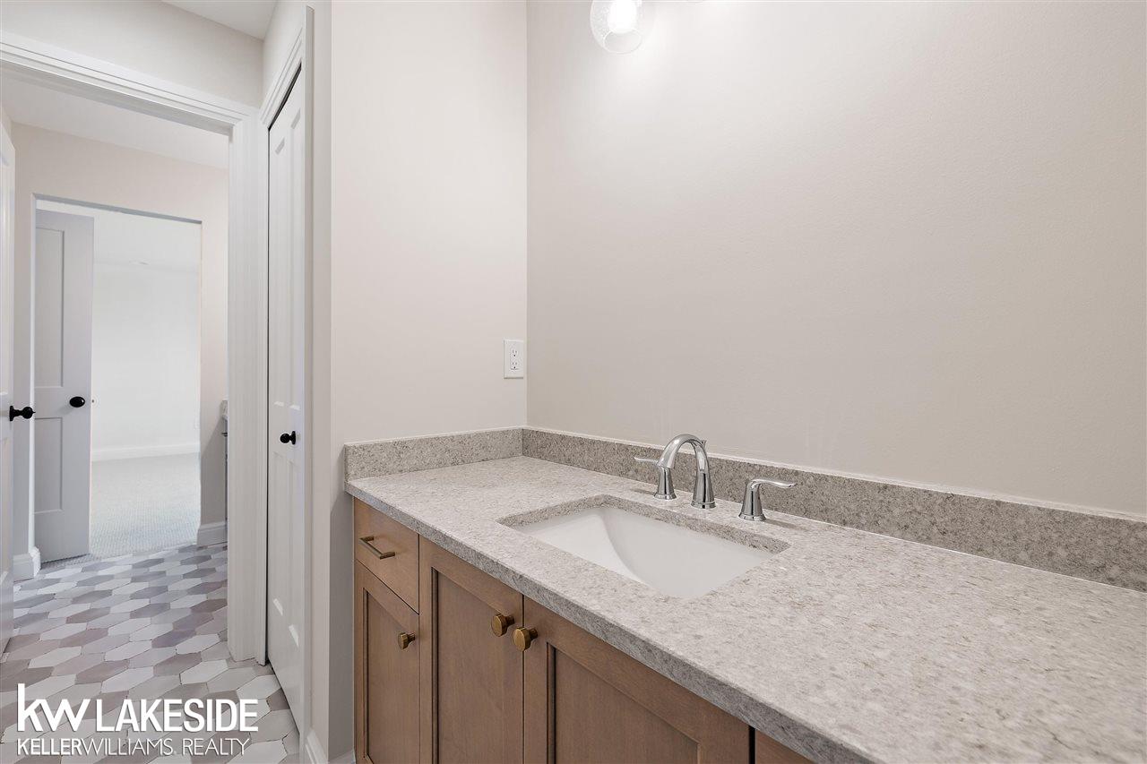 1922 Traceky, Unit 286 Rochester Hills, MI 48306 - Photo 50 of 51
