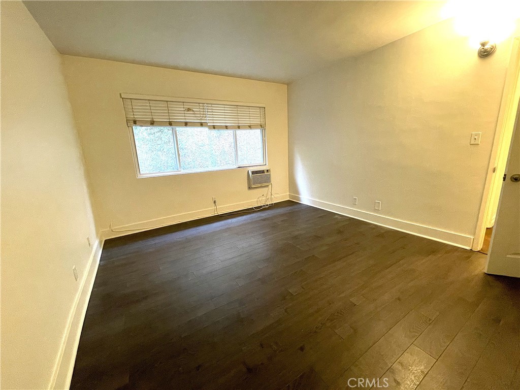 11370 Sunset Boulevard, Unit E Los Angeles, CA 90049 - Photo 19 of 23