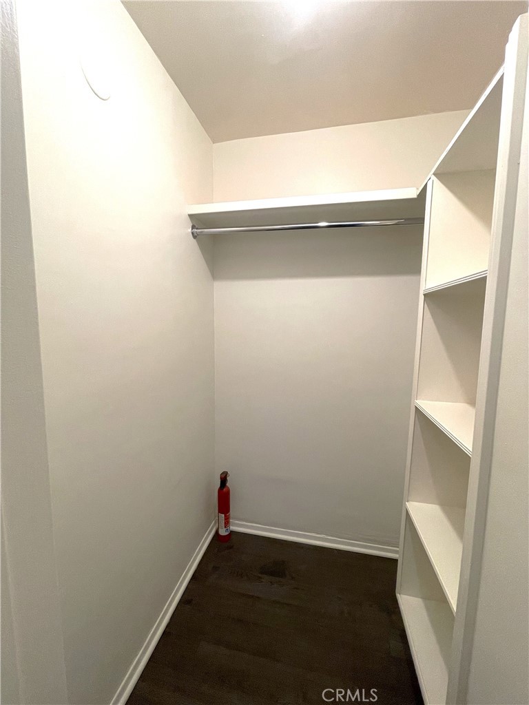 11370 Sunset Boulevard, Unit E Los Angeles, CA 90049 - Photo 21 of 23