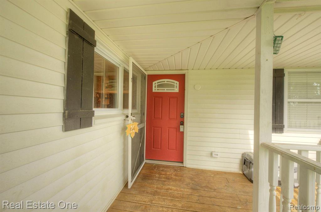 6017 Byron Road Howell, MI 48855 - Photo 7 of 94
