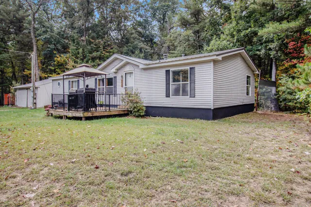 $215,000 | 8833 Paw Paw Trail, Howard City, MI 49329