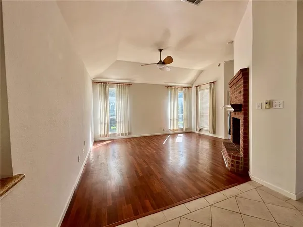 $2,300 | 4938 Water Oak Drive, Grand Prairie, TX 75052