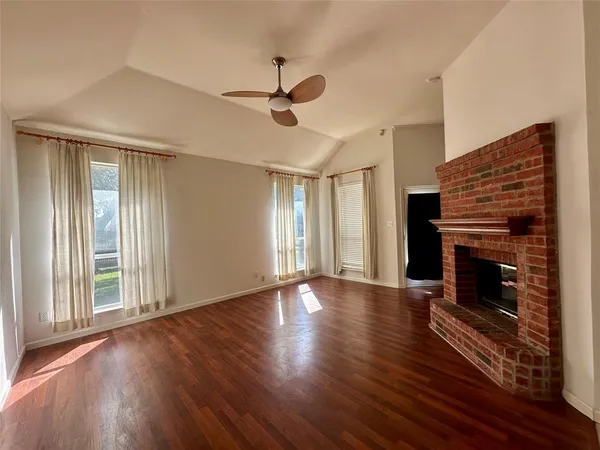 $2,300 | 4938 Water Oak Drive, Grand Prairie, TX 75052