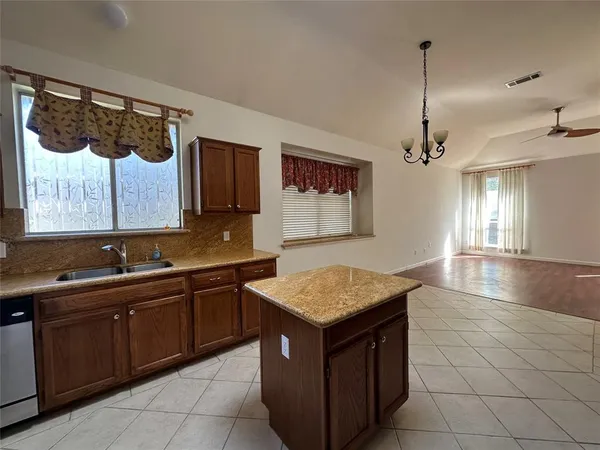 $2,300 | 4938 Water Oak Drive, Grand Prairie, TX 75052