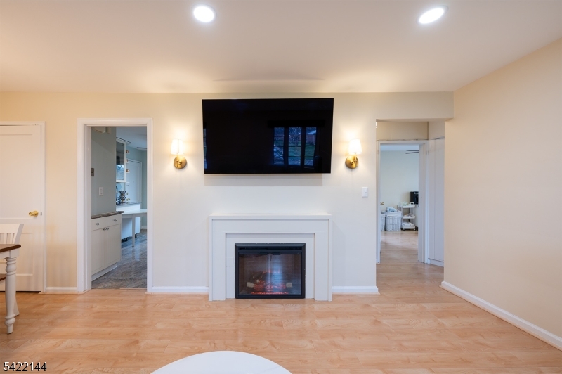 92 Troy Drive, Unit 92D Springfield, NJ 07081 - Photo 4 of 17