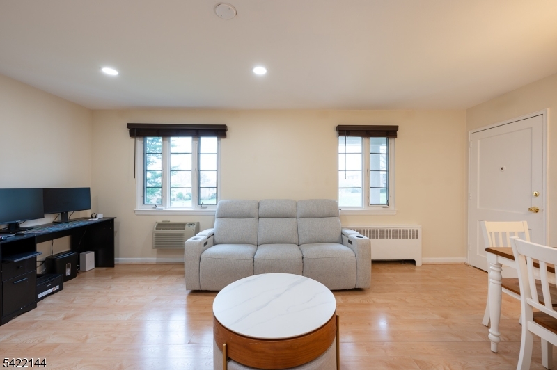 92 Troy Drive, Unit 92D Springfield, NJ 07081 - Photo 5 of 17