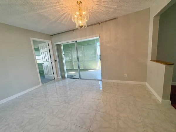 $2,500 | 1508 Southwest 22nd Avenue, Boynton Beach, FL 33426