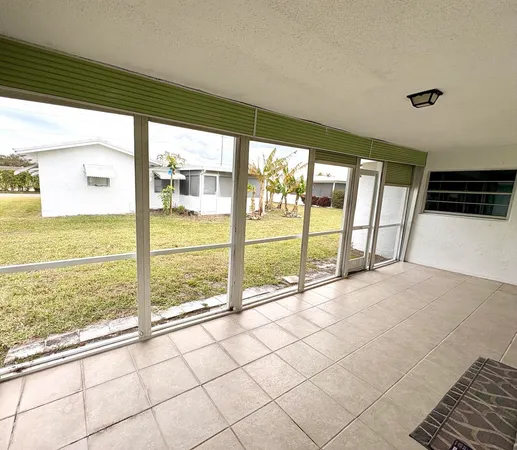 $2,500 | 1508 Southwest 22nd Avenue, Boynton Beach, FL 33426