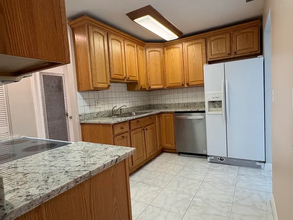 $2,500 | 1508 Southwest 22nd Avenue, Boynton Beach, FL 33426