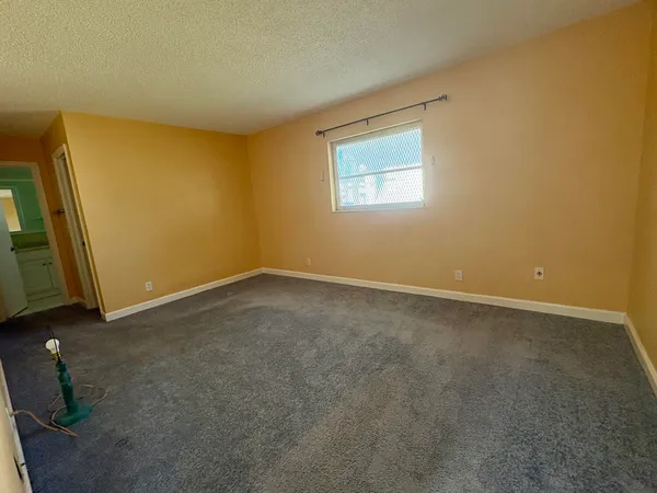 $2,500 | 1508 Southwest 22nd Avenue, Boynton Beach, FL 33426