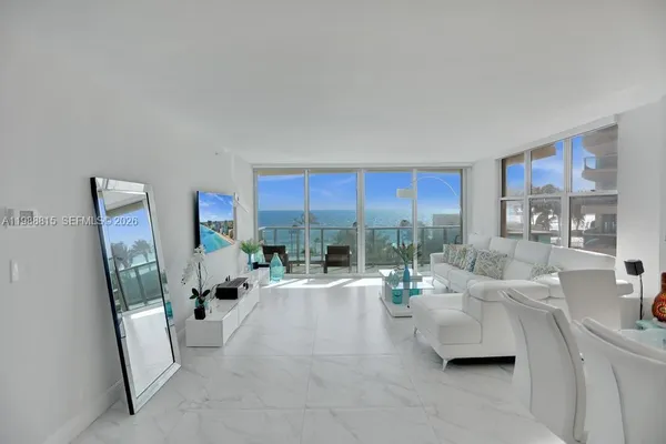 $5,000 | 2501 South Ocean Drive, Unit 525, Hollywood, FL 33019