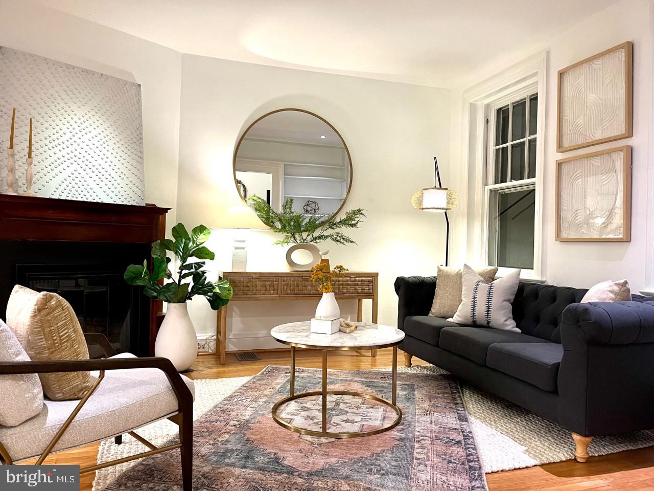 404 7th Street Northeast Washington, DC 20002 - Photo 5 of 55 Cozy up at night