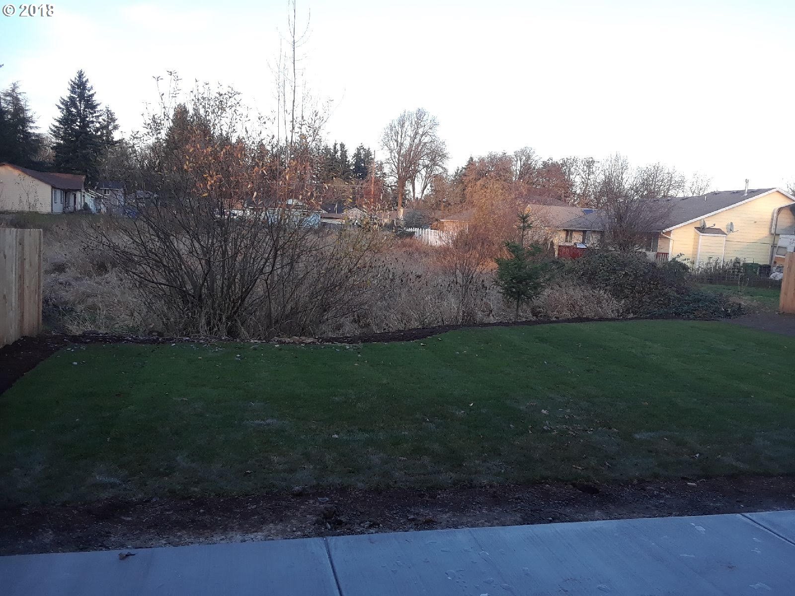 2480 Gable Road St. Helens, OR 97051 - Photo 10 of 25 Backyard