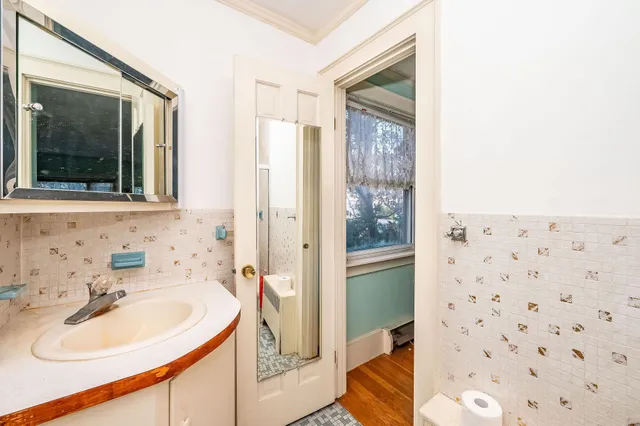 $545,000 | 1 Exeter Road, Kingston, NH 03848