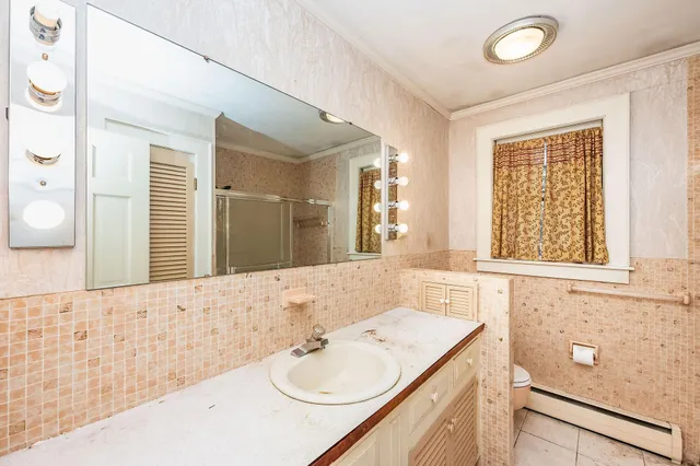 $545,000 | 1 Exeter Road, Kingston, NH 03848