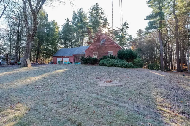 $545,000 | 1 Exeter Road, Kingston, NH 03848