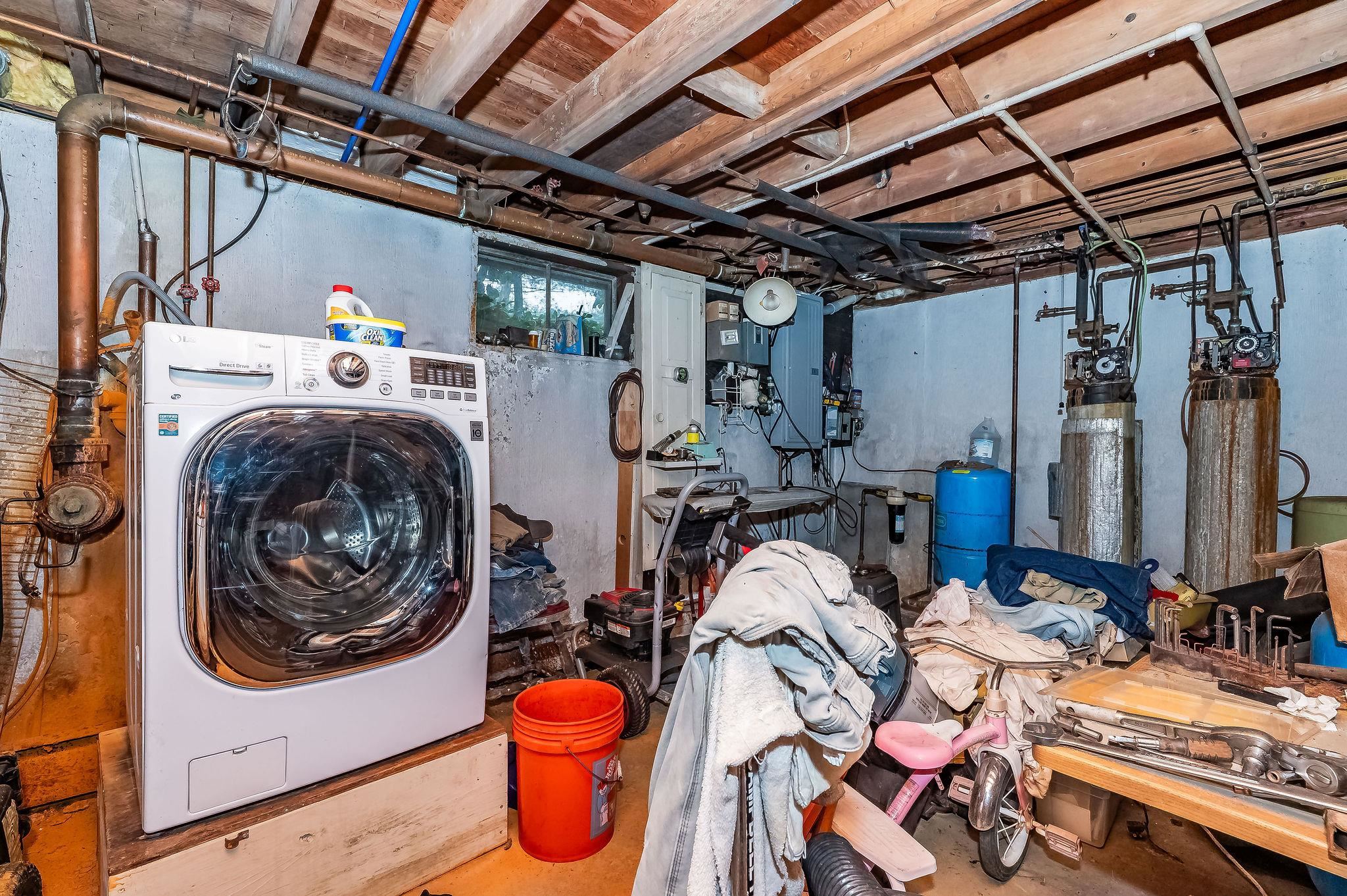 1 Exeter Road Kingston, NH 03848 - Photo 37 of 47