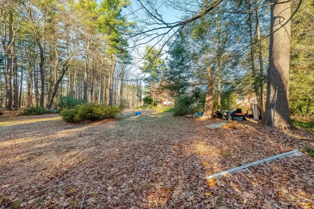 $545,000 | 1 Exeter Road, Kingston, NH 03848