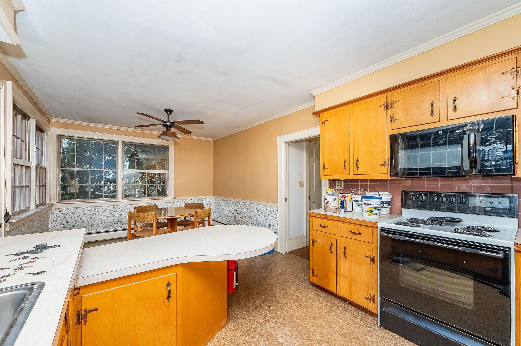 1 Exeter Road Kingston, NH 03848 - Photo 7 of 47