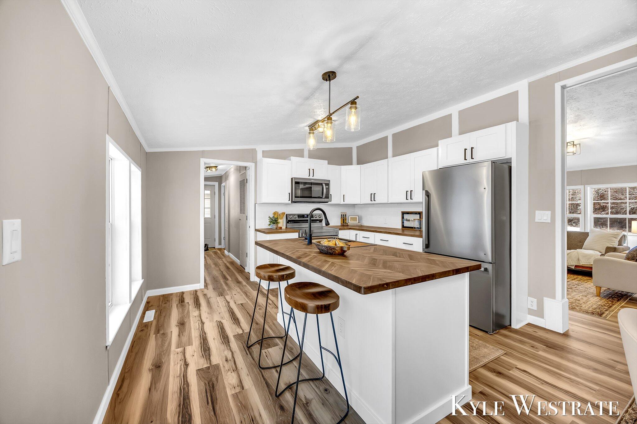 1019 Vining Road Greenville, MI 48838 - Photo 12 of 29 06-K1J10290