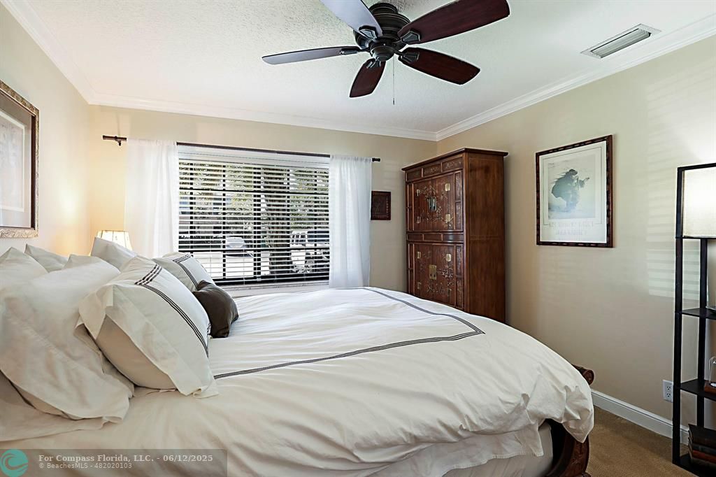 2743 Northeast 28th Court, Unit 3 Lighthouse Point, FL 33064 - Photo 28 of 56