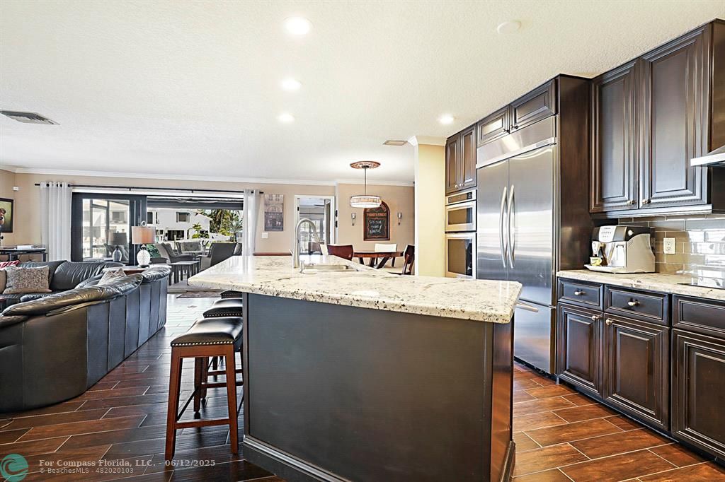 2743 Northeast 28th Court, Unit 3 Lighthouse Point, FL 33064 - Photo 6 of 56