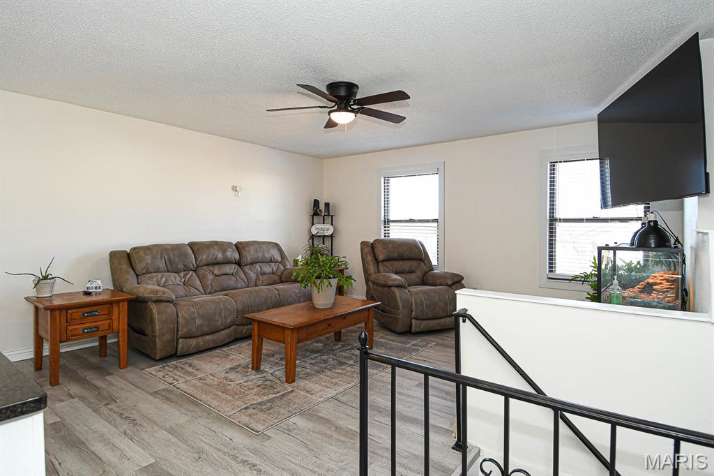 5408 Gloucester Road High Ridge, MO 63049 - Photo 3 of 29